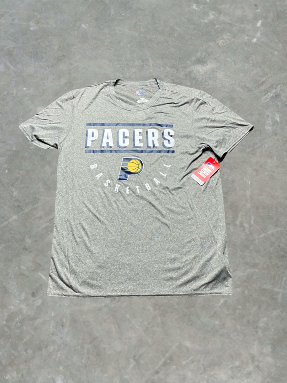 ☀️ Indiana Pacers NBA Basketball Graphic Tee Mens Size Large Gray
